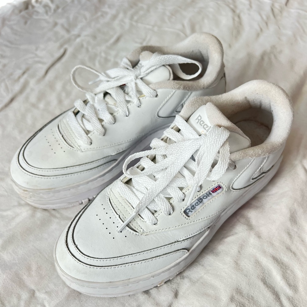 Classic Reebok platform White Sneakers